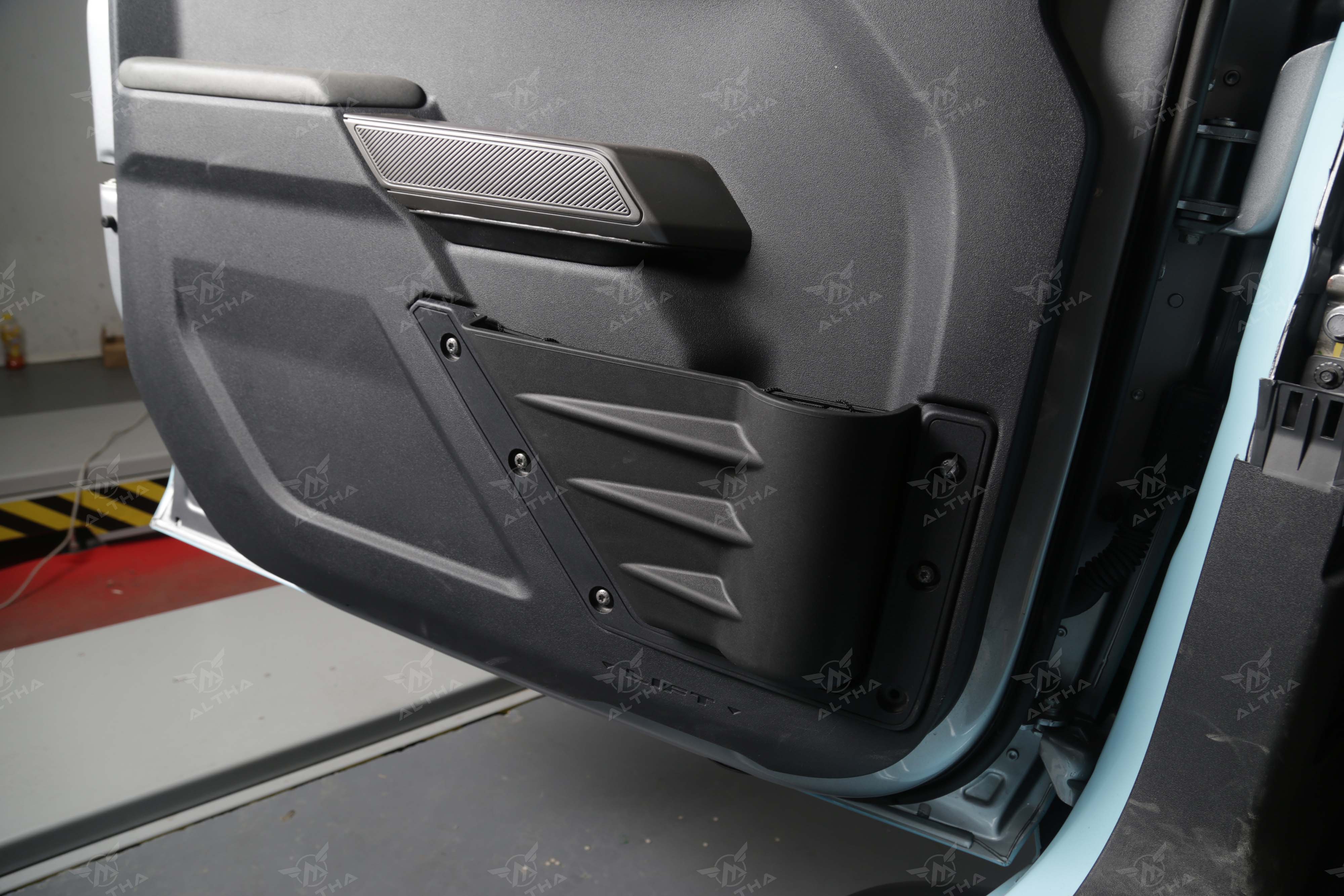 Altha4wd Front door TPE storage box